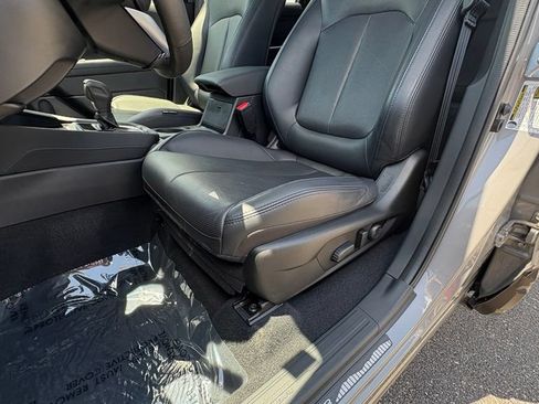 Certified 2025 Subaru Forester Limited AWD/4WD image 13