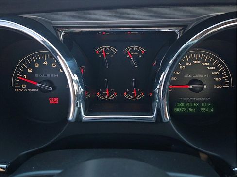 Used 2006 Ford Mustang GT image 18