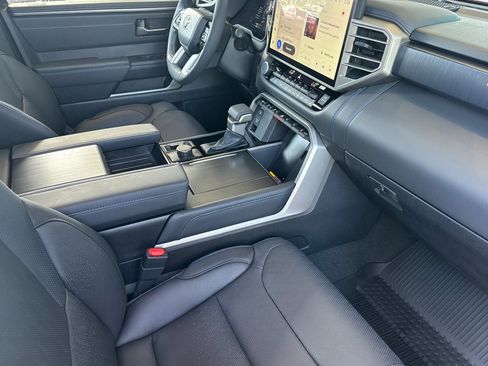 New 2026 Toyota Tundra Platinum AWD/4WD image 18