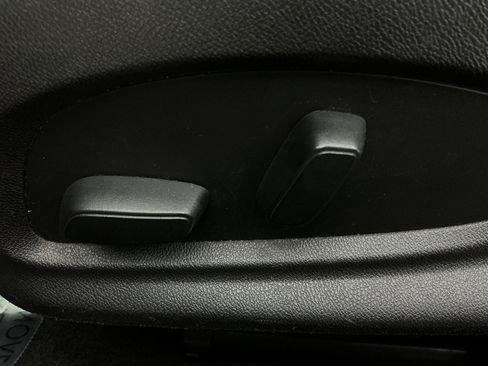 Used 2017 Chevrolet Camaro LT RWD image 34