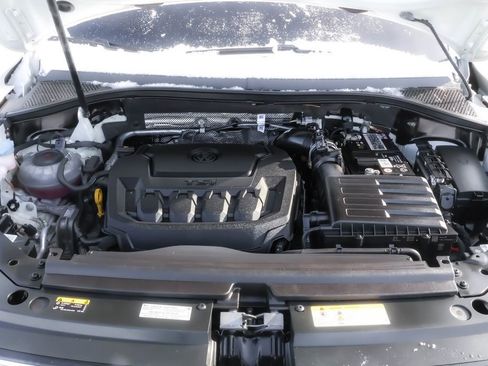 Used 2023 Volkswagen Tiguan SE R-Line image 39