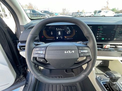 New 2026 Kia Sportage EX w/ EX Panorama Roof Package FWD image 11