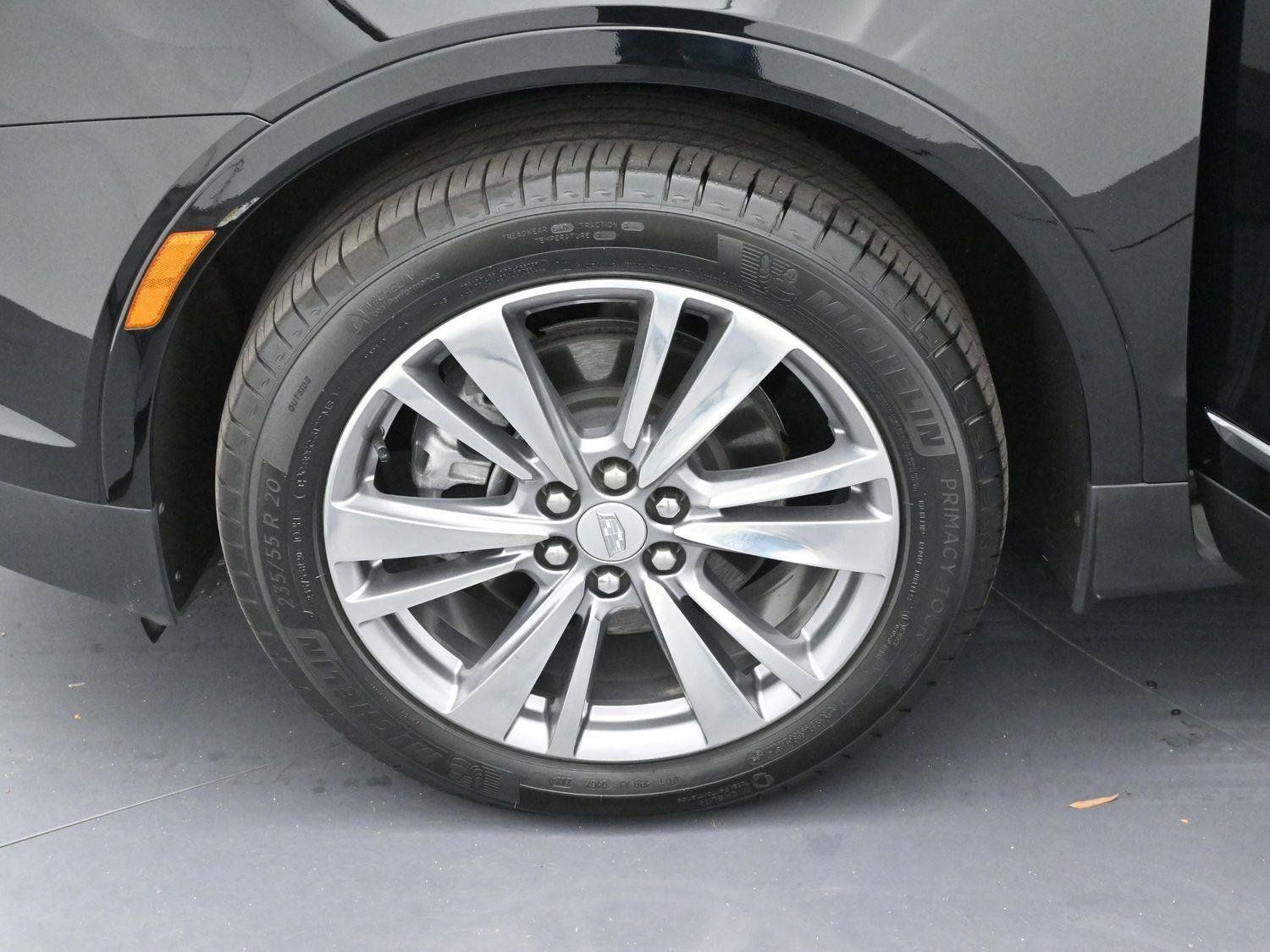 Certified 2025 Cadillac XT5 Premium Luxury AWD/4WD image 34