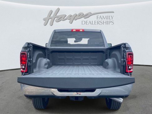 Used 2026 RAM 2500 Big Horn AWD/4WD image 7