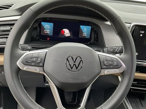 New 2026 Volkswagen Atlas Cross Sport SE image 8