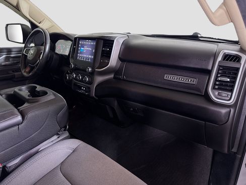 Used 2019 RAM 1500 Big Horn image 30