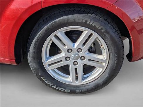 Used 2010 Dodge Avenger Express image 9