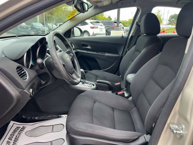 Used 2016 Chevrolet Cruze LT FWD image 18