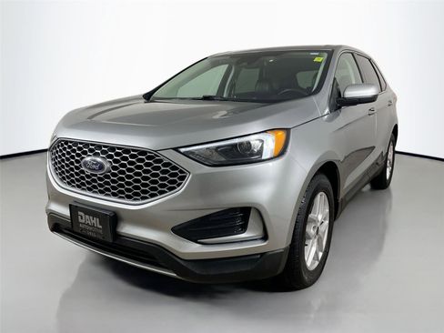 Used 2024 Ford Edge SEL image 4