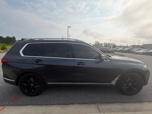 Used 2021 BMW X7 xDrive40i w/ Premium Package AWD/4WD image 7