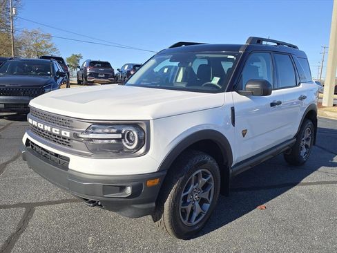 Used 2024 Ford Bronco Sport Badlands image 7