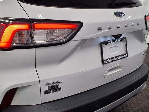Certified 2021 Ford Escape SEL image 28