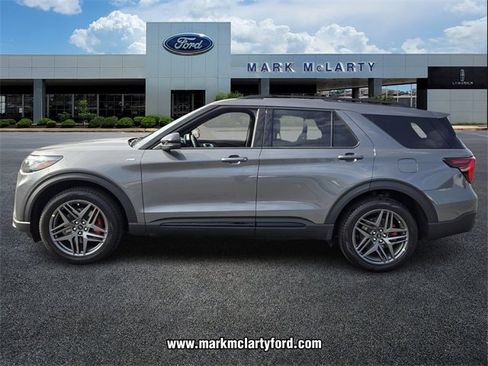 New 2026 Ford Explorer ST-Line w/ ST-Line Street Pack image 2