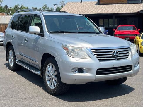 Used 2009 Lexus LX 570 4WD image 4