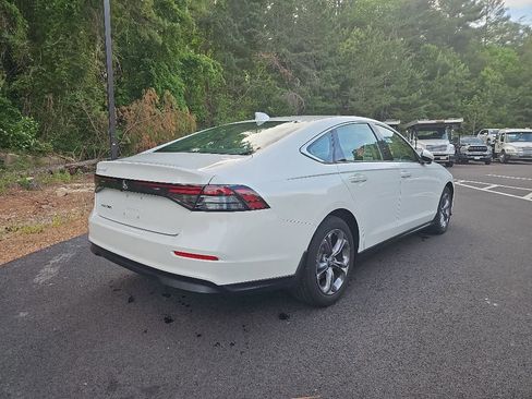 Used 2024 Honda Accord EX image 5