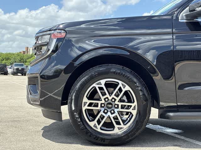 Used 2026 Ford Expedition Max Active RWD image 14