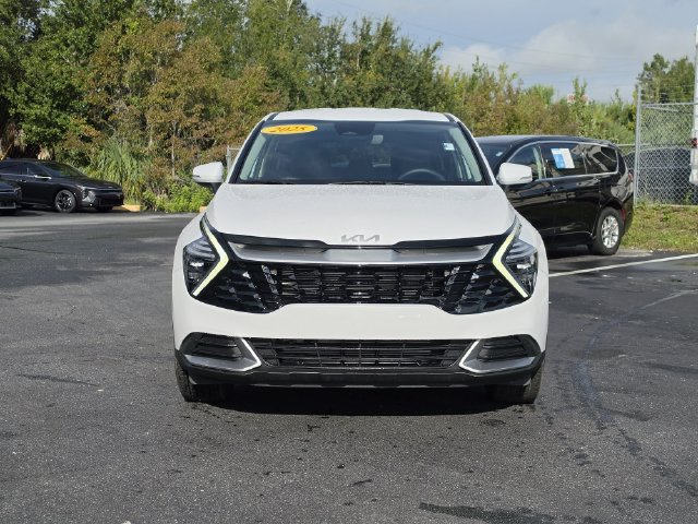 Used 2025 Kia Sportage EX FWD image 17