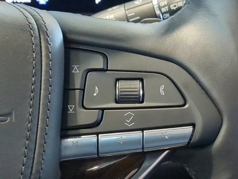 Used 2022 Cadillac Escalade Sport Platinum AWD/4WD image 24
