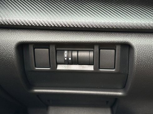 Certified 2025 Subaru Crosstrek 2.5i Limited w/ Popular Package #4A image 28