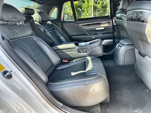 Used 2026 Genesis G90 3.5T AWD/4WD image 19