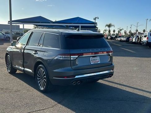 Used 2023 Lincoln Aviator Reserve w/ Equipment Group 201A image 5