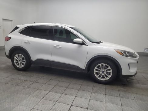 Used 2020 Ford Escape SE FWD image 11