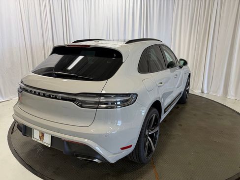 New 2026 Porsche Macan image 29