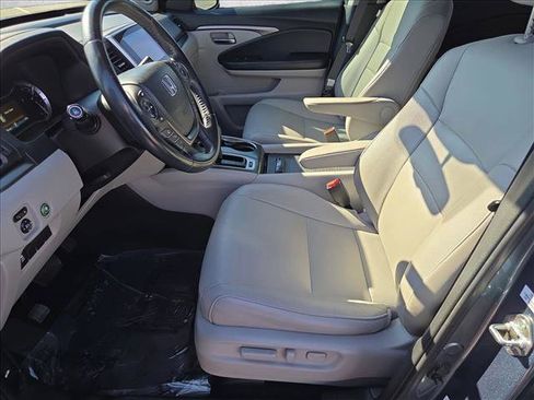 Used 2017 Honda Pilot EX-L image 16