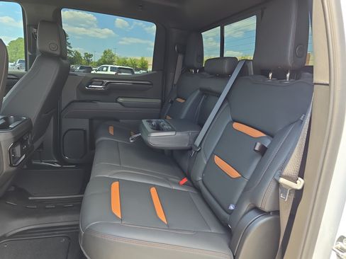 Used 2026 GMC Sierra 1500 AT4 w/ AT4 Premium Package AWD/4WD image 15
