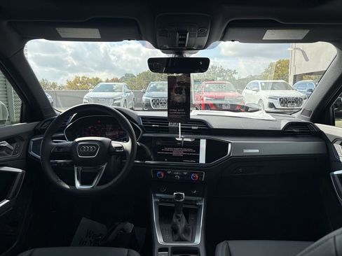 New 2025 Audi Q3 2.0T Premium image 18