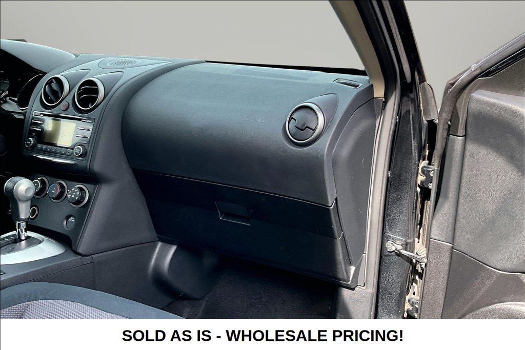 Used 2013 Nissan Rogue SV FWD image 31