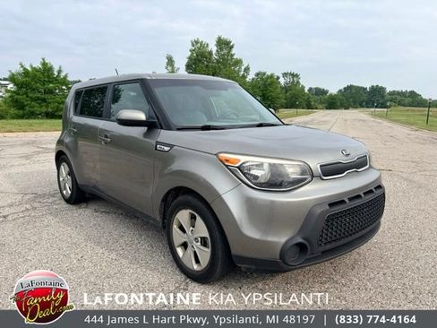 Used 2016 Kia Soul FWD image 7