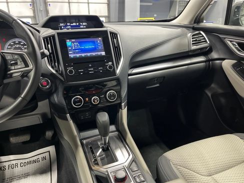 Used 2023 Subaru Forester Premium AWD/4WD image 26