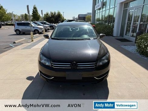 Used 2012 Volkswagen Passat 2.5 SE FWD image 2