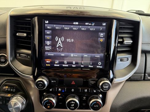 Used 2020 RAM 1500 Laramie image 18