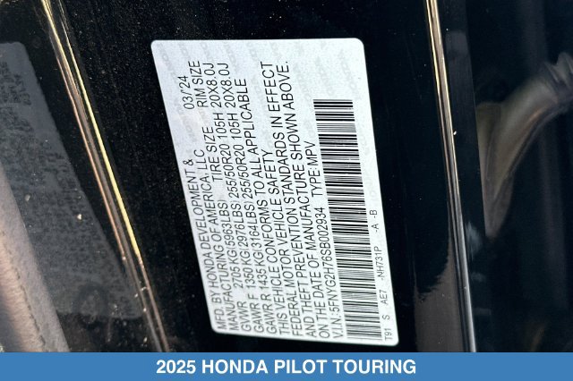 Certified 2025 Honda Pilot Touring image 32