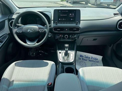 Used 2023 Hyundai Kona SEL w/ Winter Weather Package AWD/4WD image 12