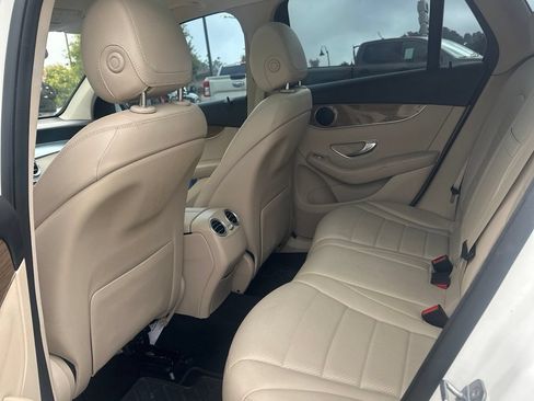 Used 2019 Mercedes-Benz GLC 350e 4MATIC w/ Premium Package image 13