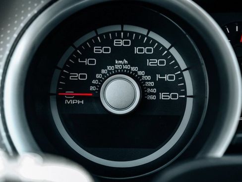 Used 2011 Ford Mustang Shelby GT500 RWD image 34