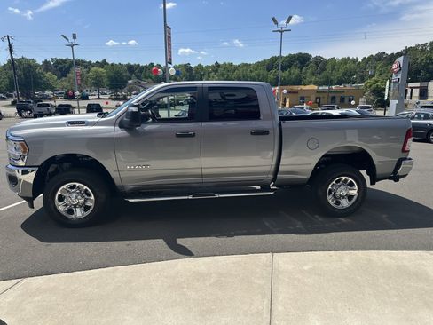 Used 2024 RAM 2500 Big Horn w/ Bed Utility Group AWD/4WD image 5