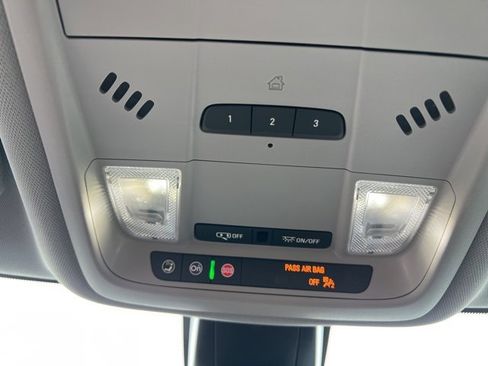 Used 2024 Chevrolet Blazer LT w/ Convenience Package image 28