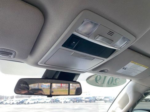 Used 2019 Toyota Tacoma SR w/ SR Convenience Package image 24