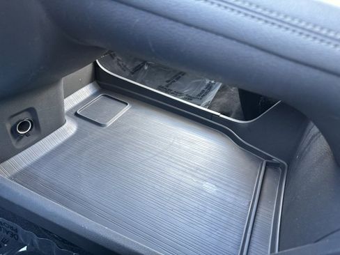 Certified 2024 Toyota Sienna XLE image 22