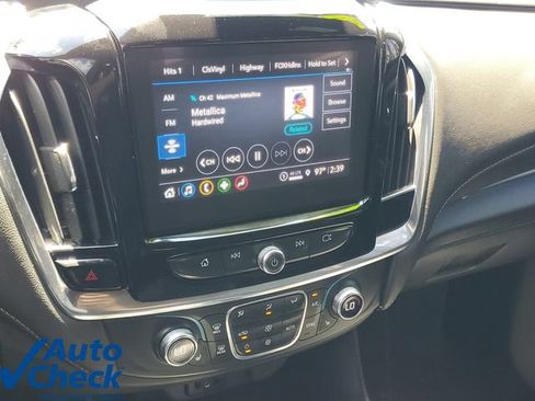 Used 2023 Chevrolet Traverse LT FWD image 27