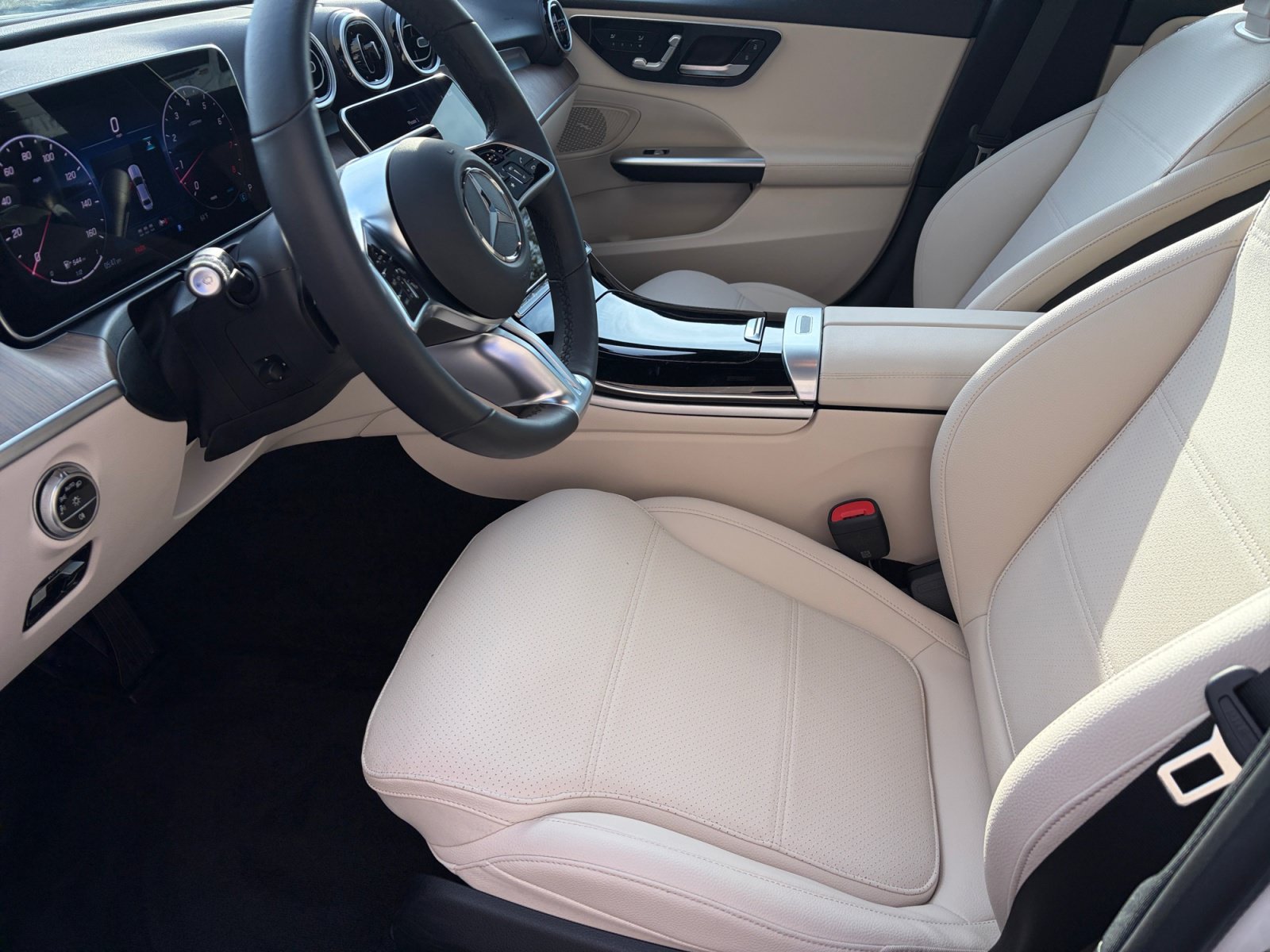Used 2026 Mercedes-Benz C 300 4MATIC Sedan image 15