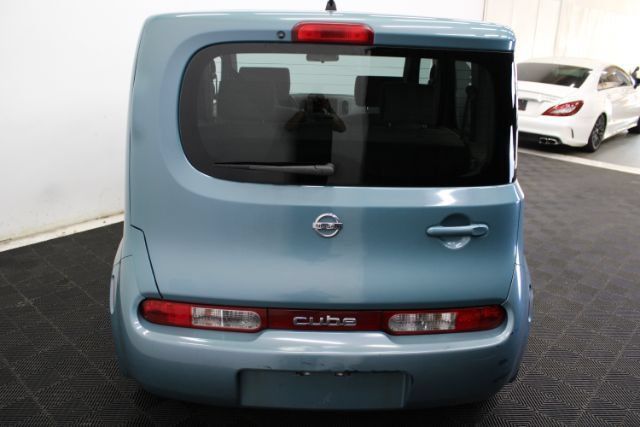 Used 2009 Nissan Cube 1.8 S w/ Interior Designer Pkg FWD image 7