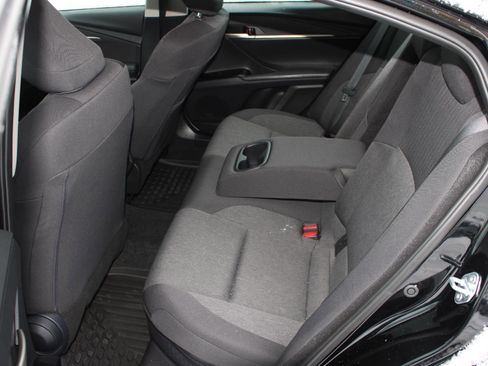 Used 2025 Toyota Camry LE image 15