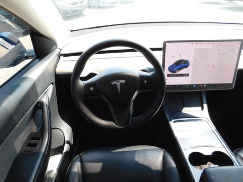 Used 2021 Tesla Model Y Long Range AWD/4WD image 13