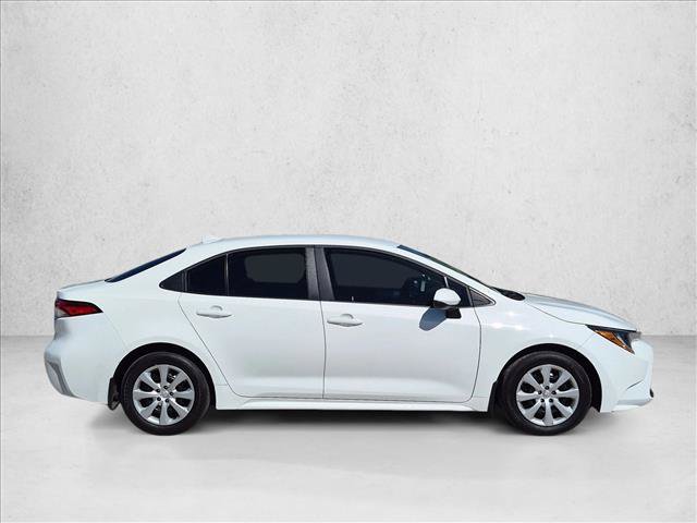 Used 2025 Toyota Corolla LE FWD image 4
