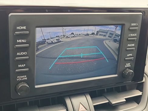 Used 2019 Toyota RAV4 XLE AWD/4WD image 30